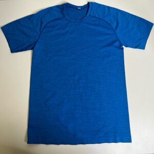 Lululemon Men’s Metal Vent Tech Short Sleeve - Size Small